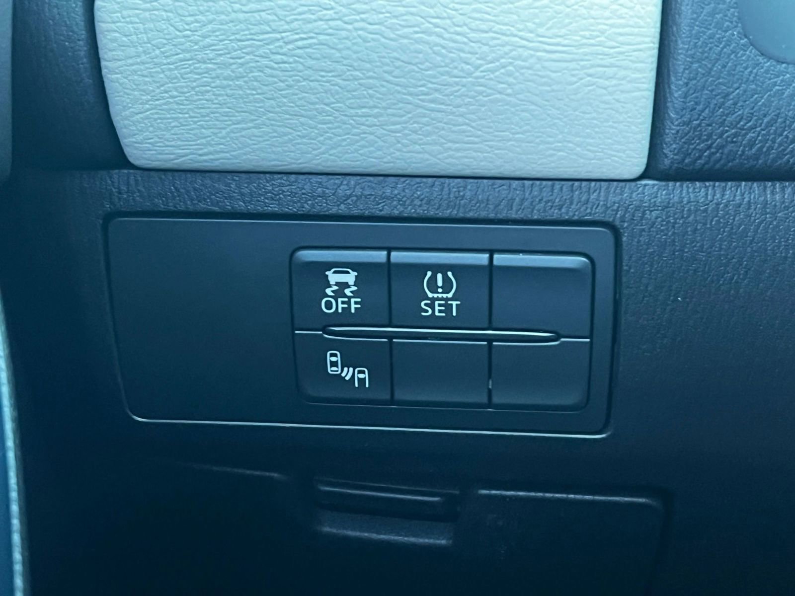 Used 2016 MAZDA MAZDA6 Grand Touring image 20