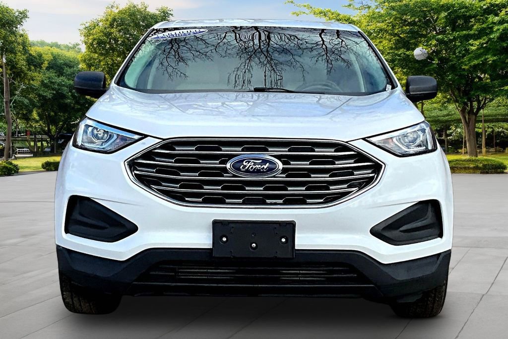 Certified 2020 Ford Edge SE image 3