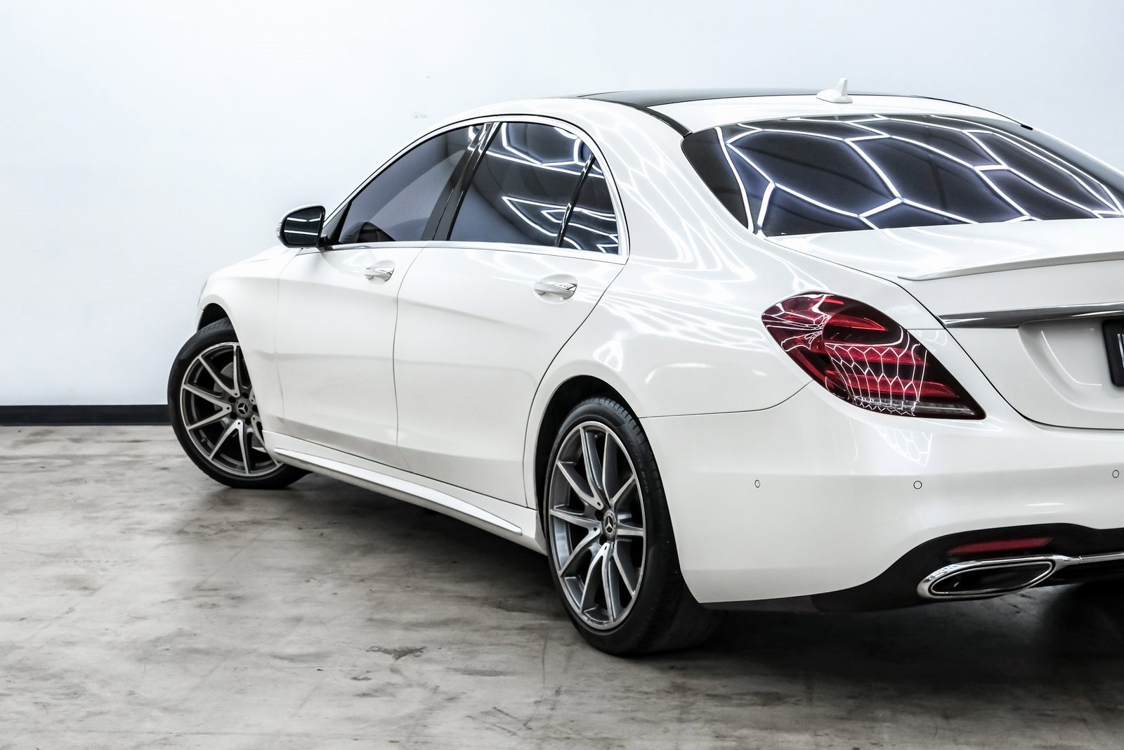 Used 2019 Mercedes-Benz S 450 Sedan image 10