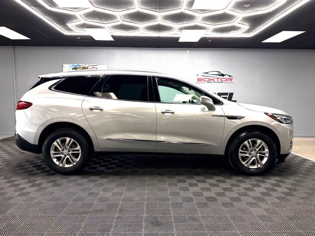 Used 2018 Buick Enclave Essence FWD image 17