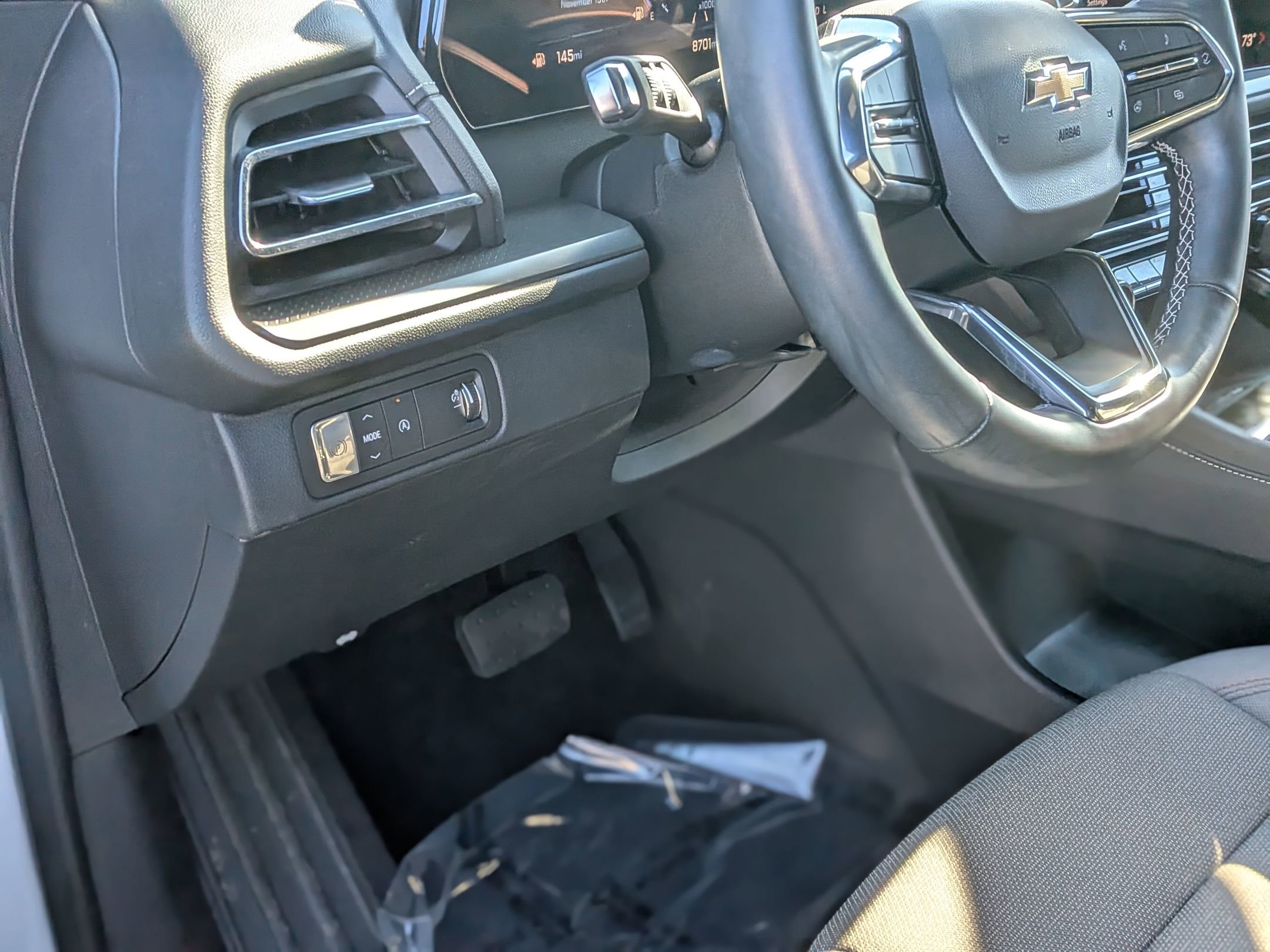 Used 2025 Chevrolet Traverse LT image 17