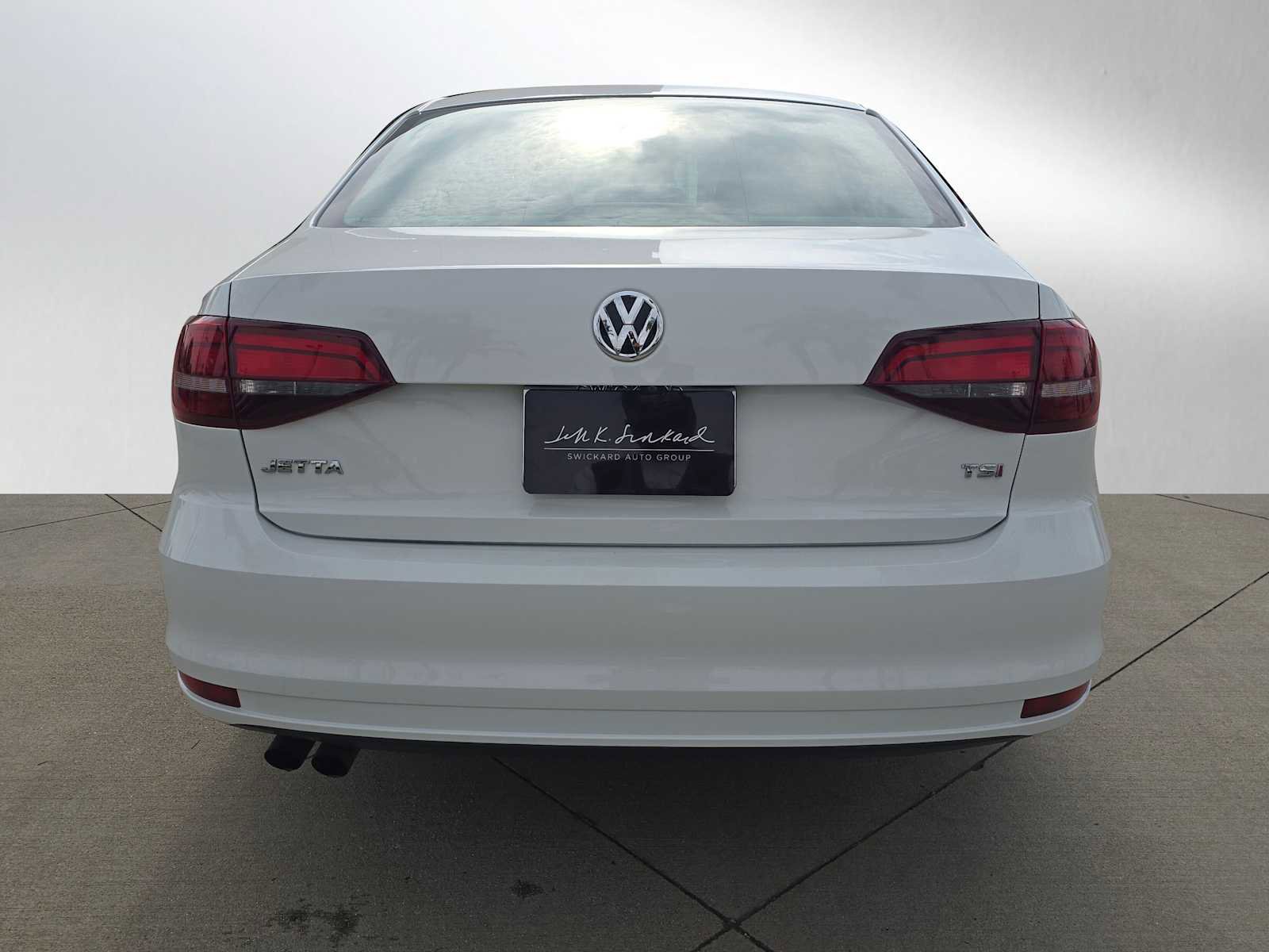 Used 2017 Volkswagen Jetta S image 4