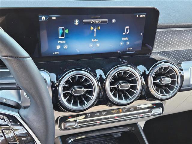 Used 2025 Mercedes-Benz GLB 250 image 14