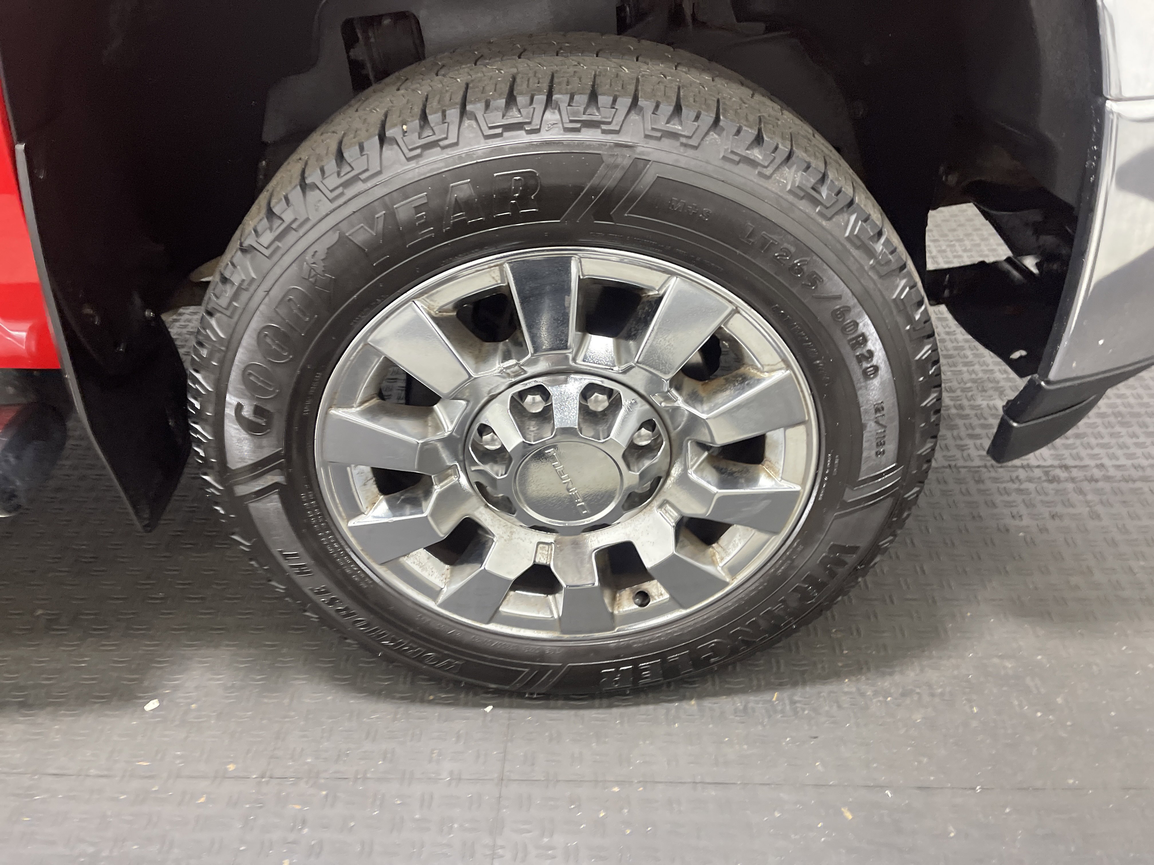 Used 2014 Chevrolet Silverado 2500 LT w/ Custom Sport Truck Package image 27