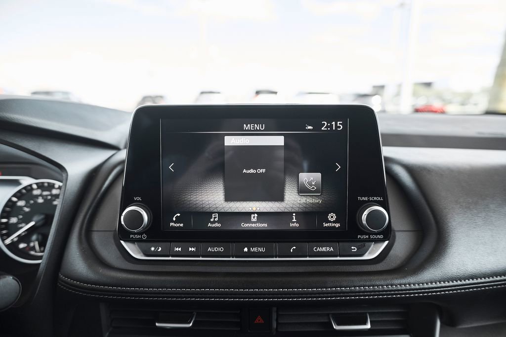 Used 2024 Nissan Rogue SV FWD image 44
