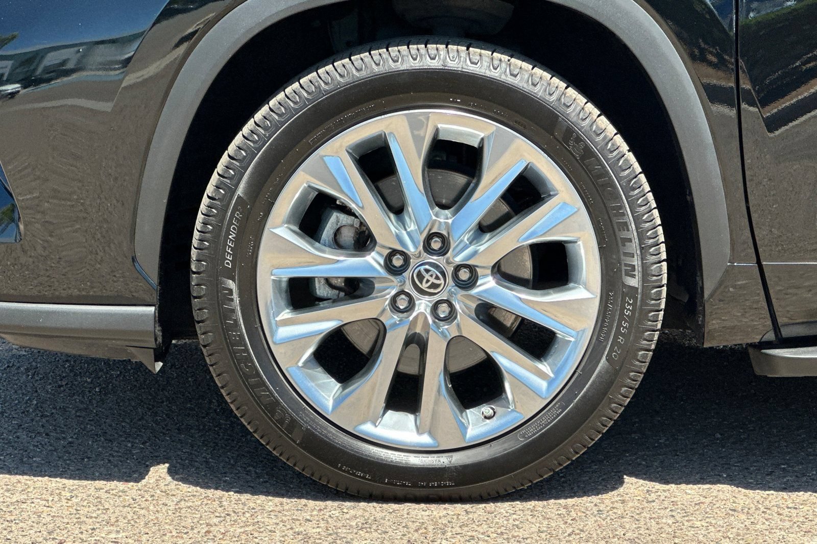 Used 2020 Toyota Highlander Limited FWD image 27