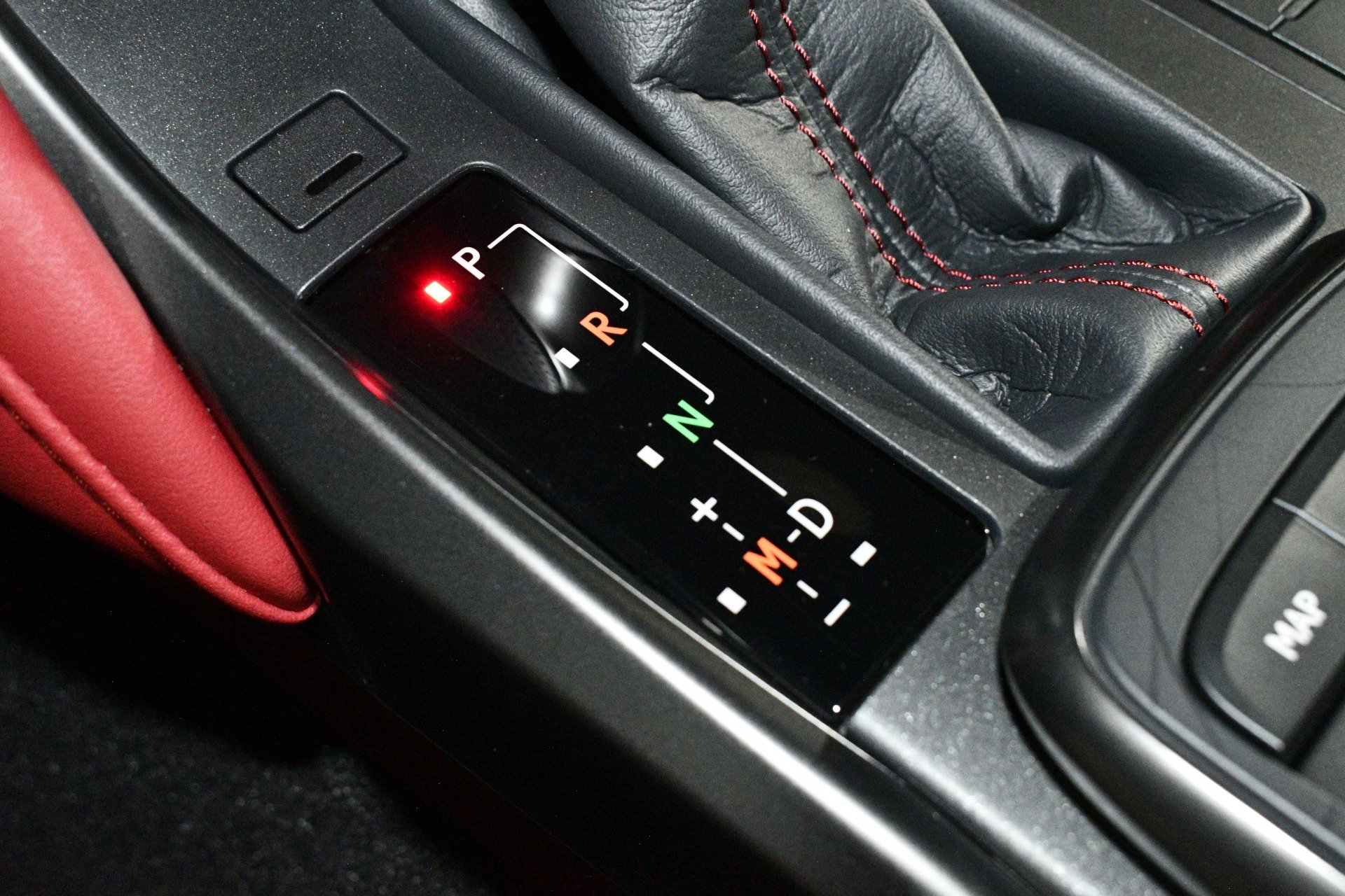 Used 2025 Lexus IS 350 F Sport w/ Navigation Package RWD image 38