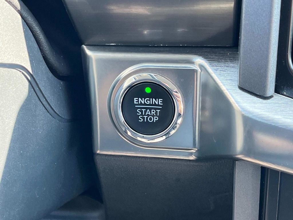 Used 2023 Ford F150 Lariat image 34