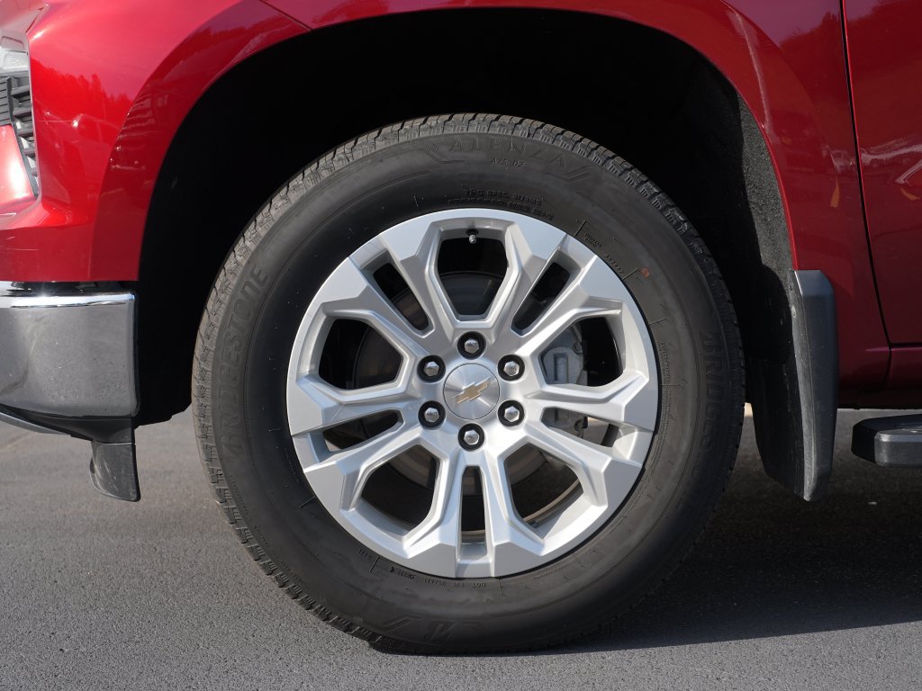 Certified 2024 Chevrolet Silverado 1500 LTZ w/ Technology Package AWD/4WD image 33