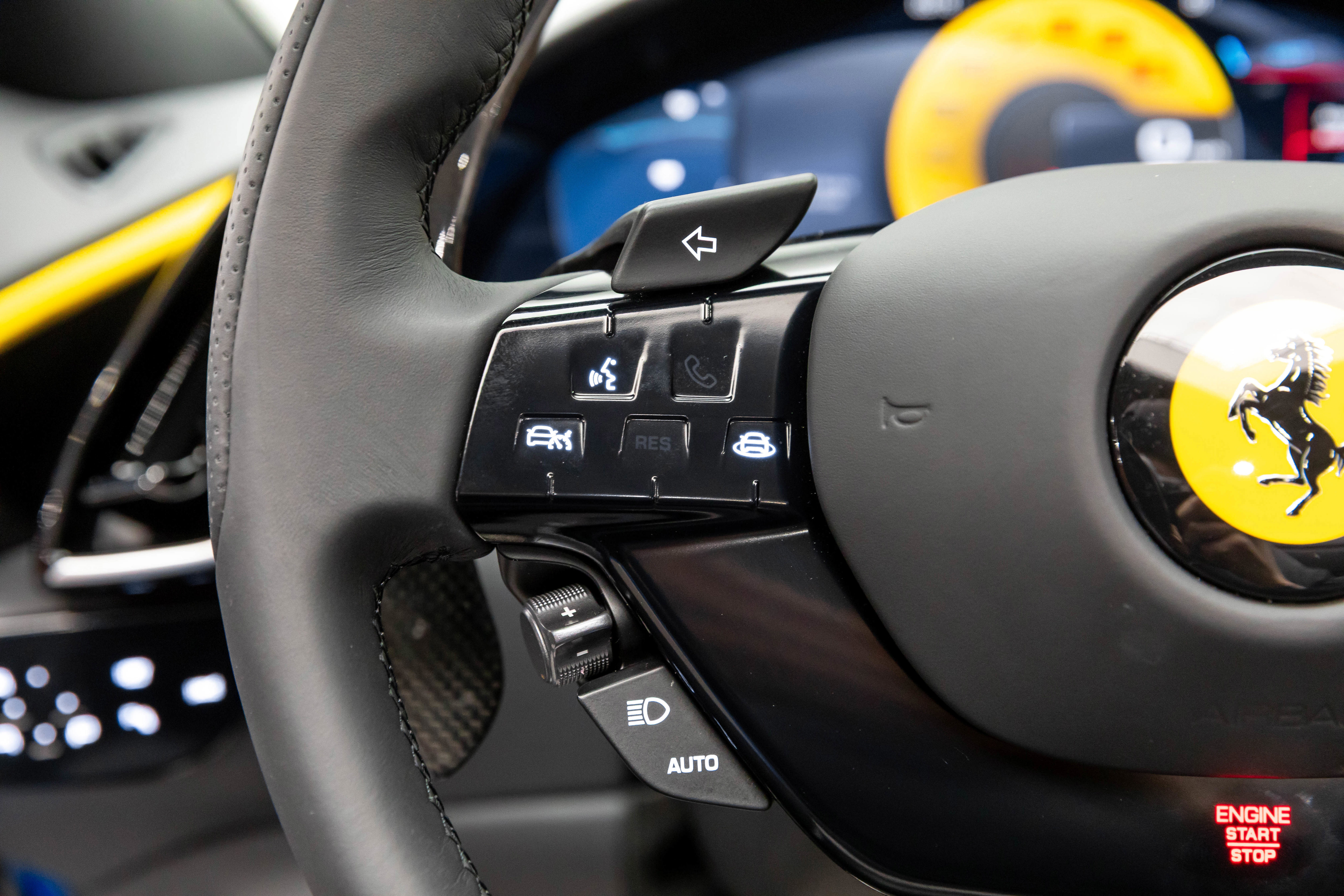 Certified 2025 Ferrari Roma Spider image 18