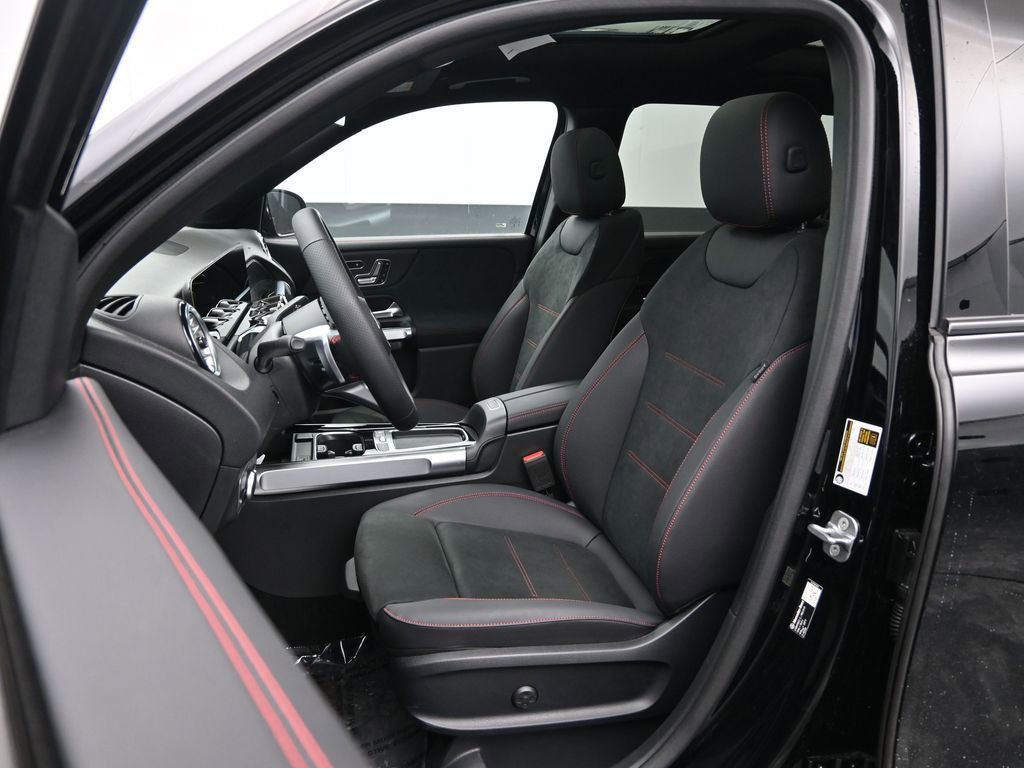New 2026 Mercedes-Benz GLB 250 4MATIC image 20