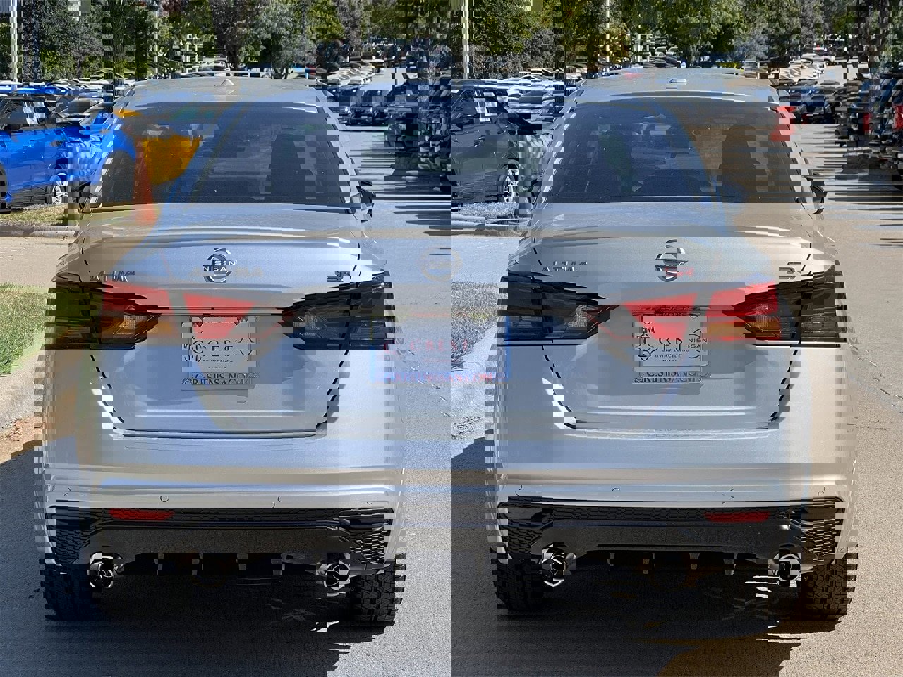 New 2025 Nissan Altima 2.5 SR image 5