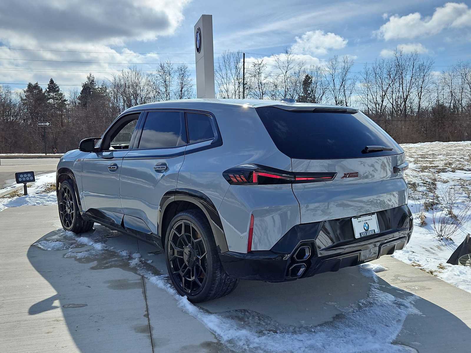 New 2026 BMW XM Label Red image 12