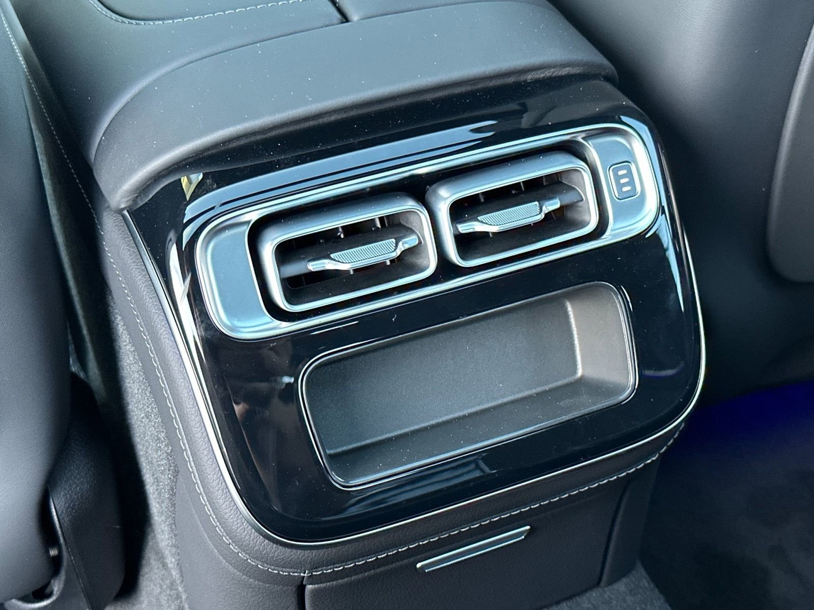 New 2026 Mercedes-Benz S 580 4MATIC Sedan image 13