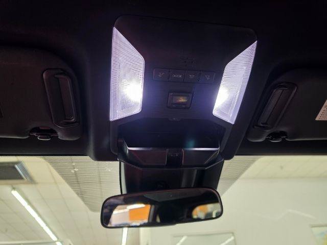 Used 2022 Toyota RAV4 SE AWD/4WD image 34