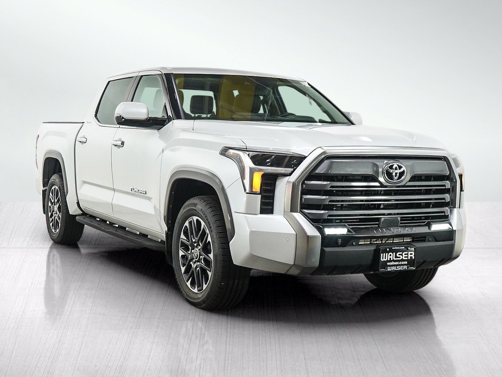 Used 2022 Toyota Tundra Limited AWD/4WD image 5
