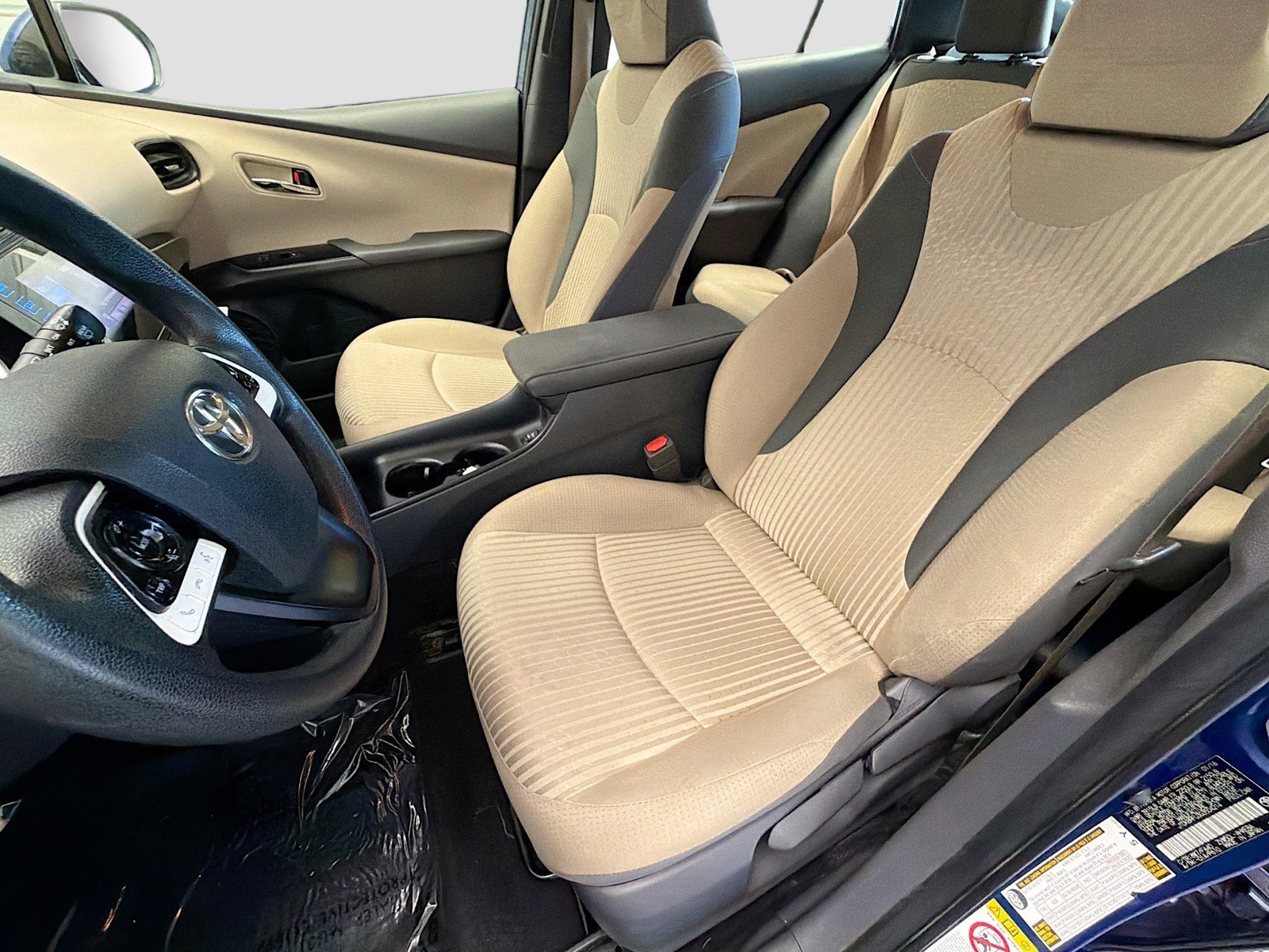 Used 2016 Toyota Prius Two FWD image 11