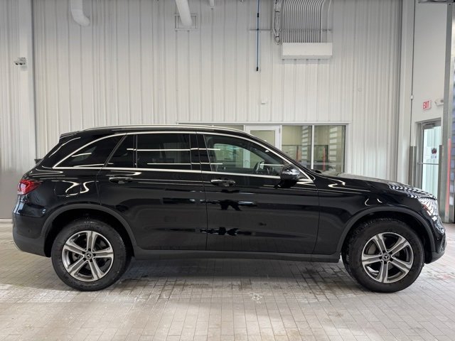 Used 2022 Mercedes-Benz GLC 300 4MATIC image 2