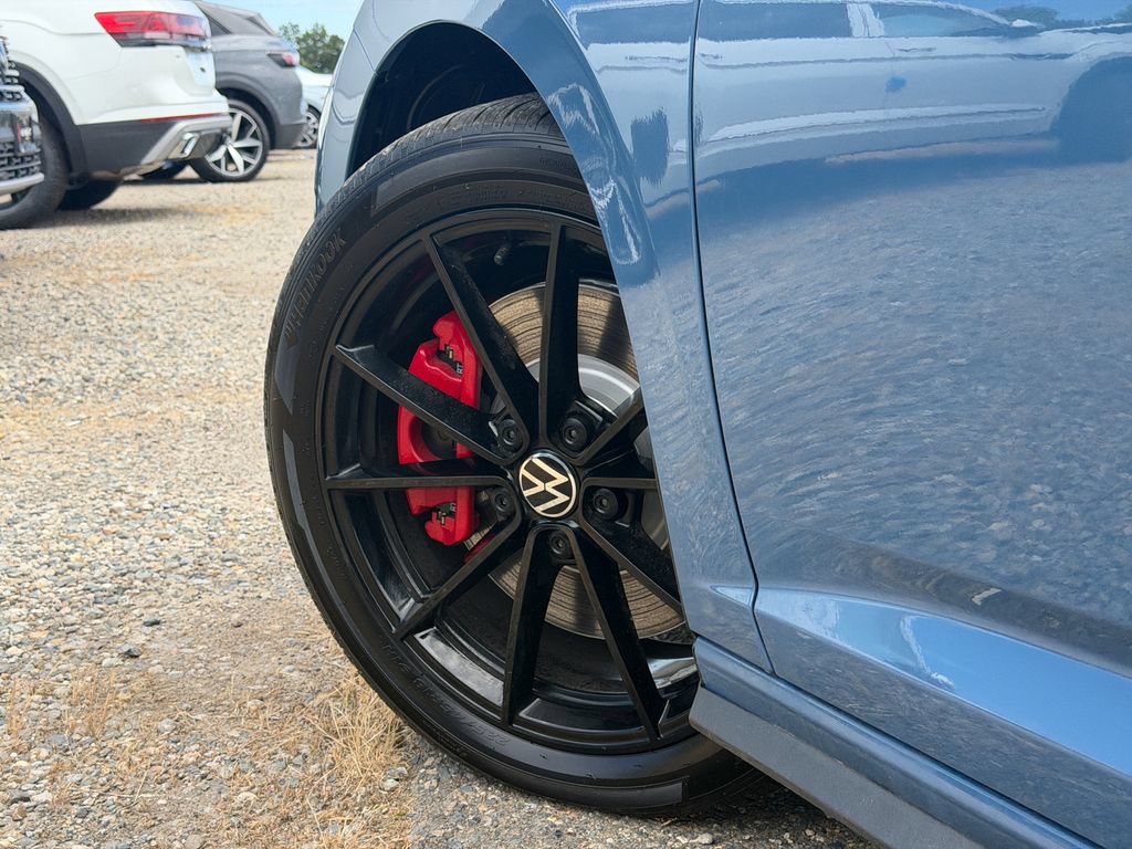 New 2026 Volkswagen Jetta GLI Autobahn FWD image 11