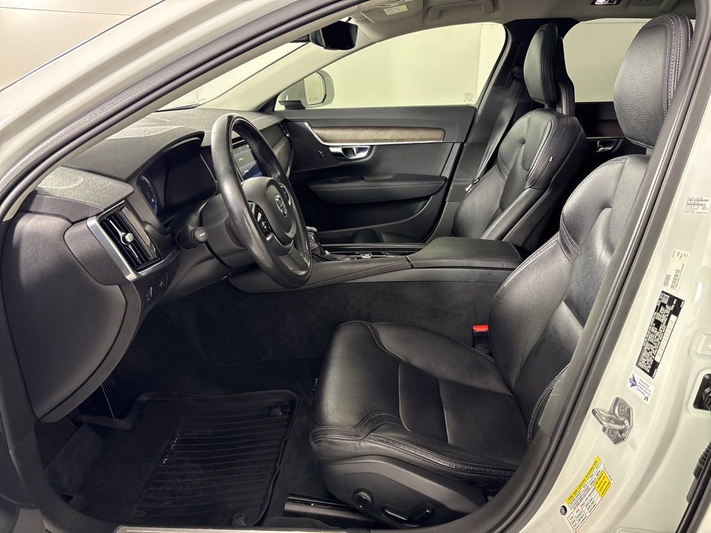 Used 2018 Volvo V90 T6 Cross Country w/ Convenience Package image 21