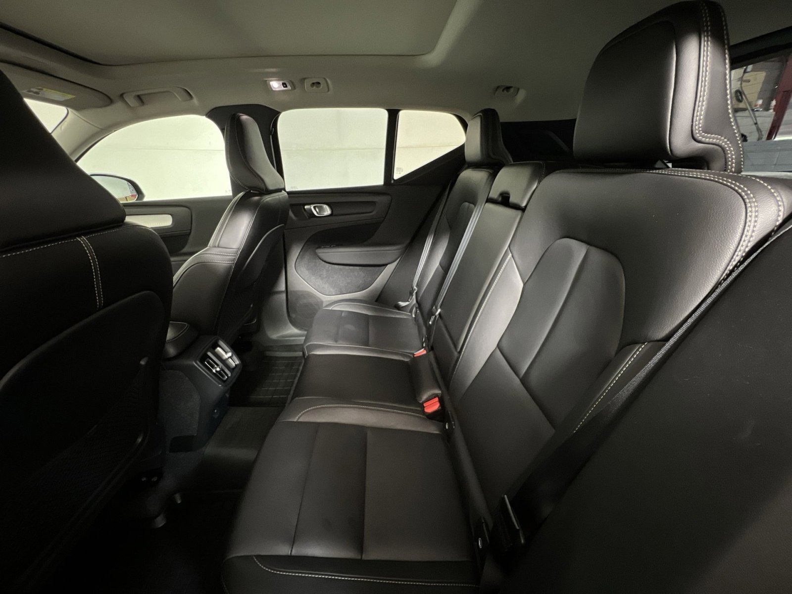 Used 2019 Volvo XC40 T5 Momentum AWD/4WD image 24