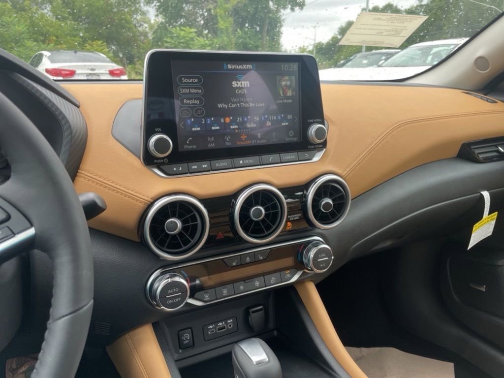 Used 2024 Nissan Sentra SV w/ SV Premium Package image 24