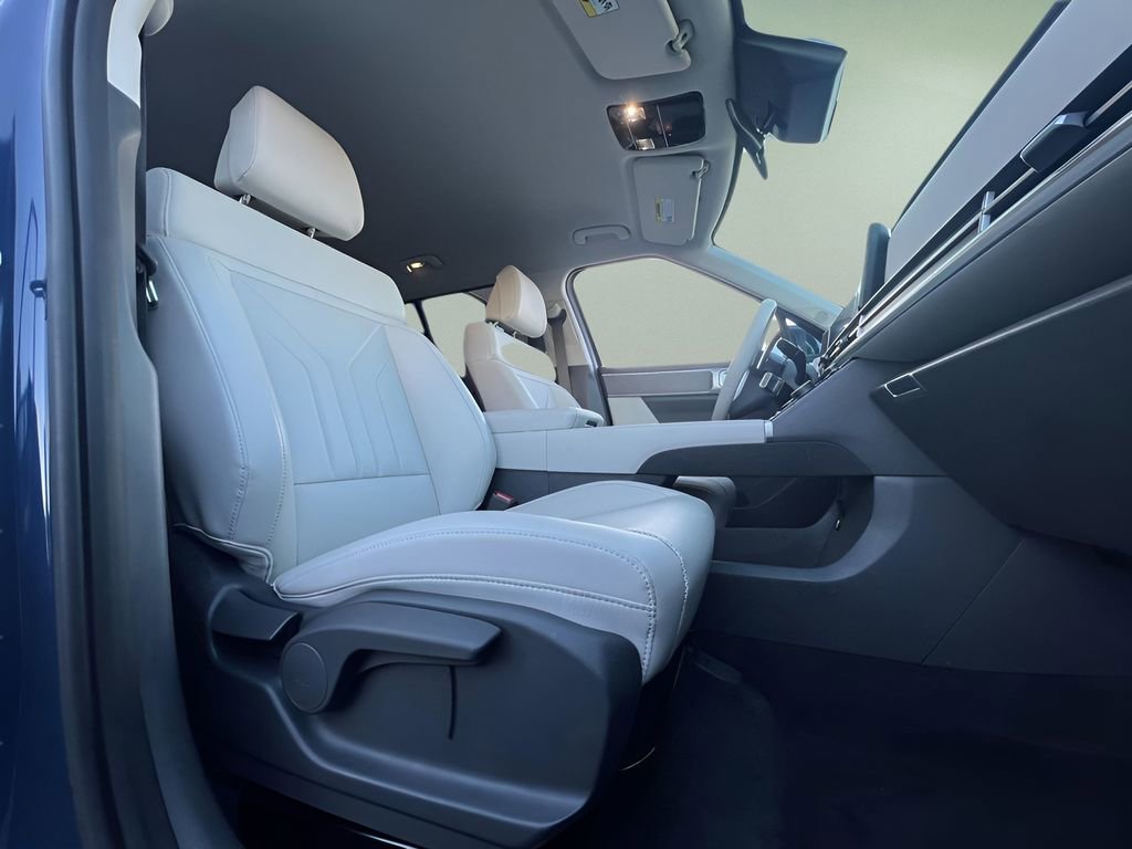 Used 2025 Hyundai Santa Fe SEL image 23