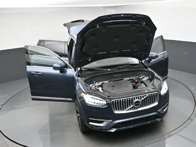Used 2024 Volvo XC90 B5 Plus w/ Protection Package AWD/4WD image 48