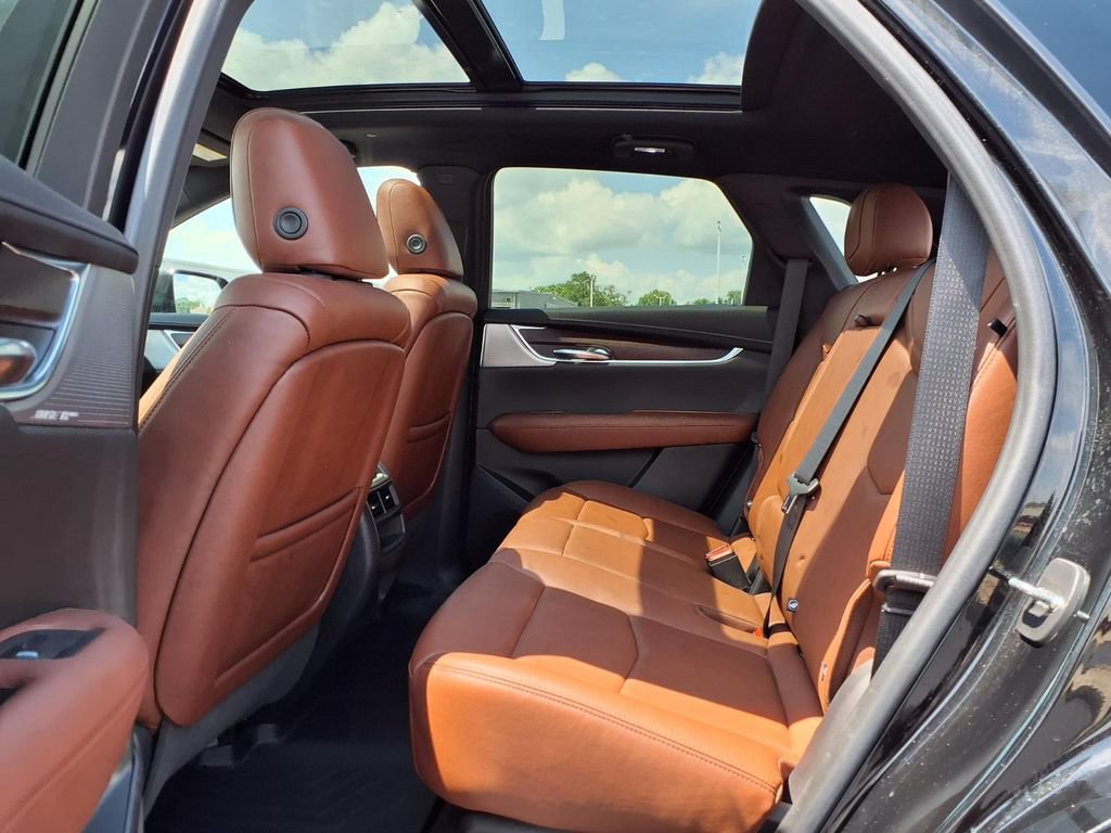 Used 2020 Cadillac XT5 Premium Luxury FWD image 28