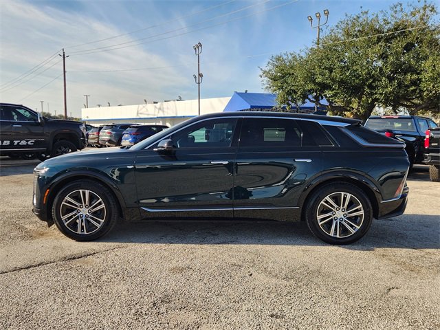 Used 2024 Cadillac Lyriq Luxury image 4