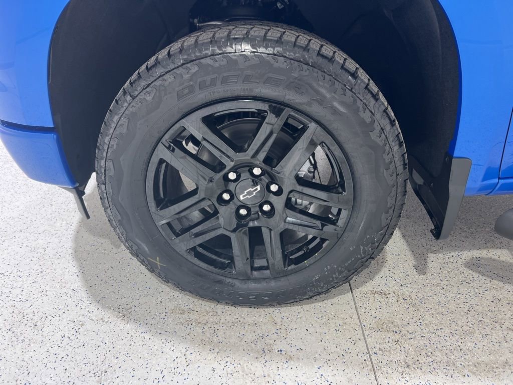New 2026 Chevrolet Silverado 1500 Custom w/ Turbomax Blackout Package image 29