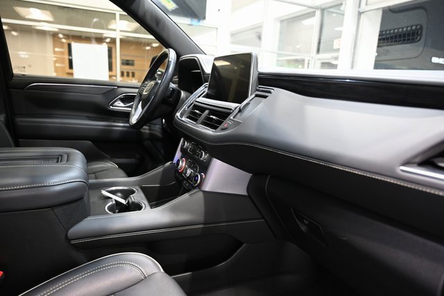 Used 2022 GMC Yukon SLT w/ SLT Premium Package image 14