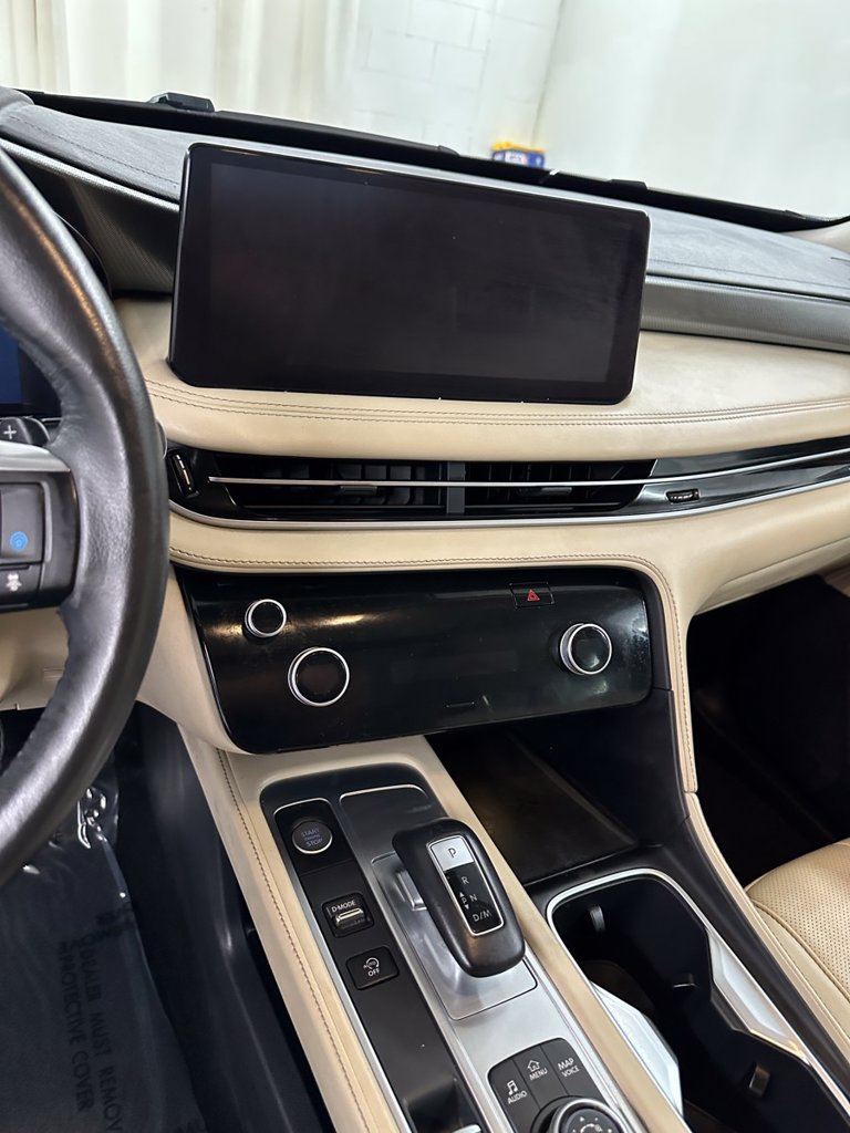 Used 2024 INFINITI QX60 Luxe AWD/4WD image 16