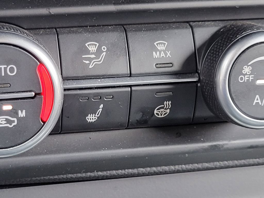 Used 2024 Alfa Romeo Stelvio Sprint RWD image 14