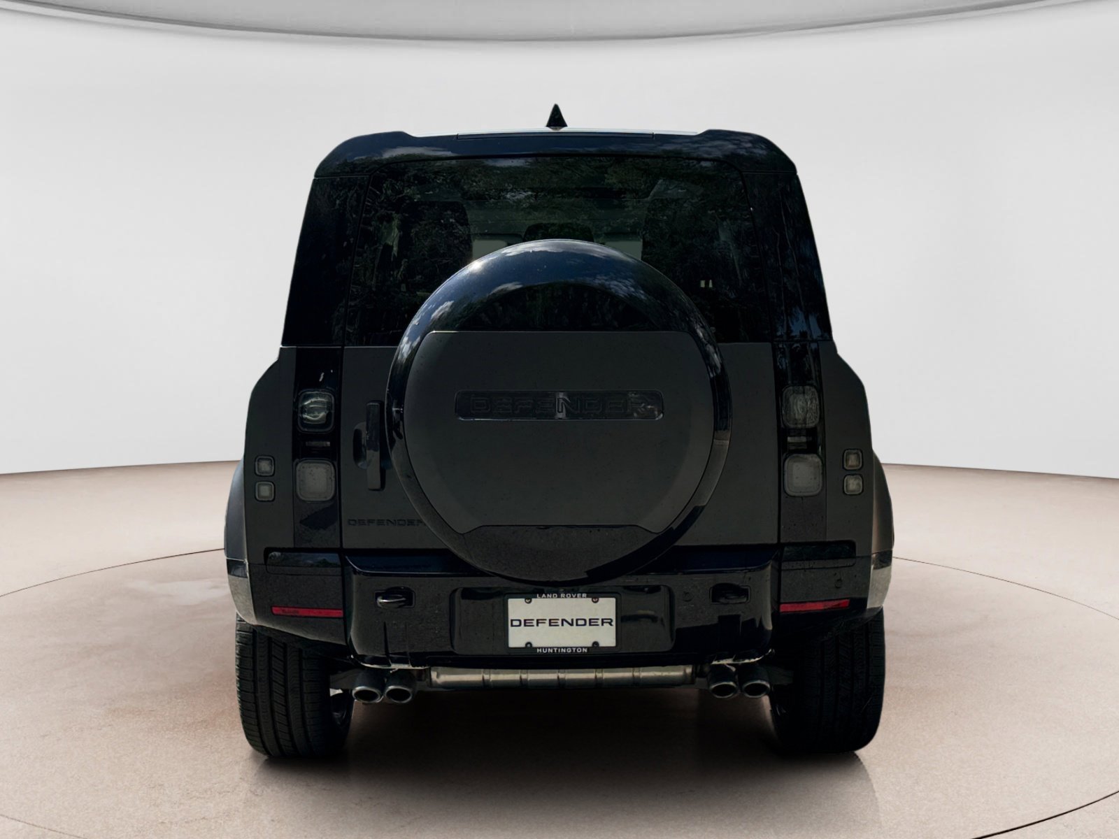New 2026 Land Rover Defender 90 V8 AWD/4WD image 4