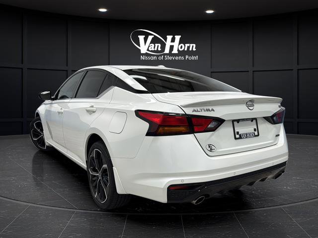 Used 2023 Nissan Altima 2.0 SR AWD/4WD image 5