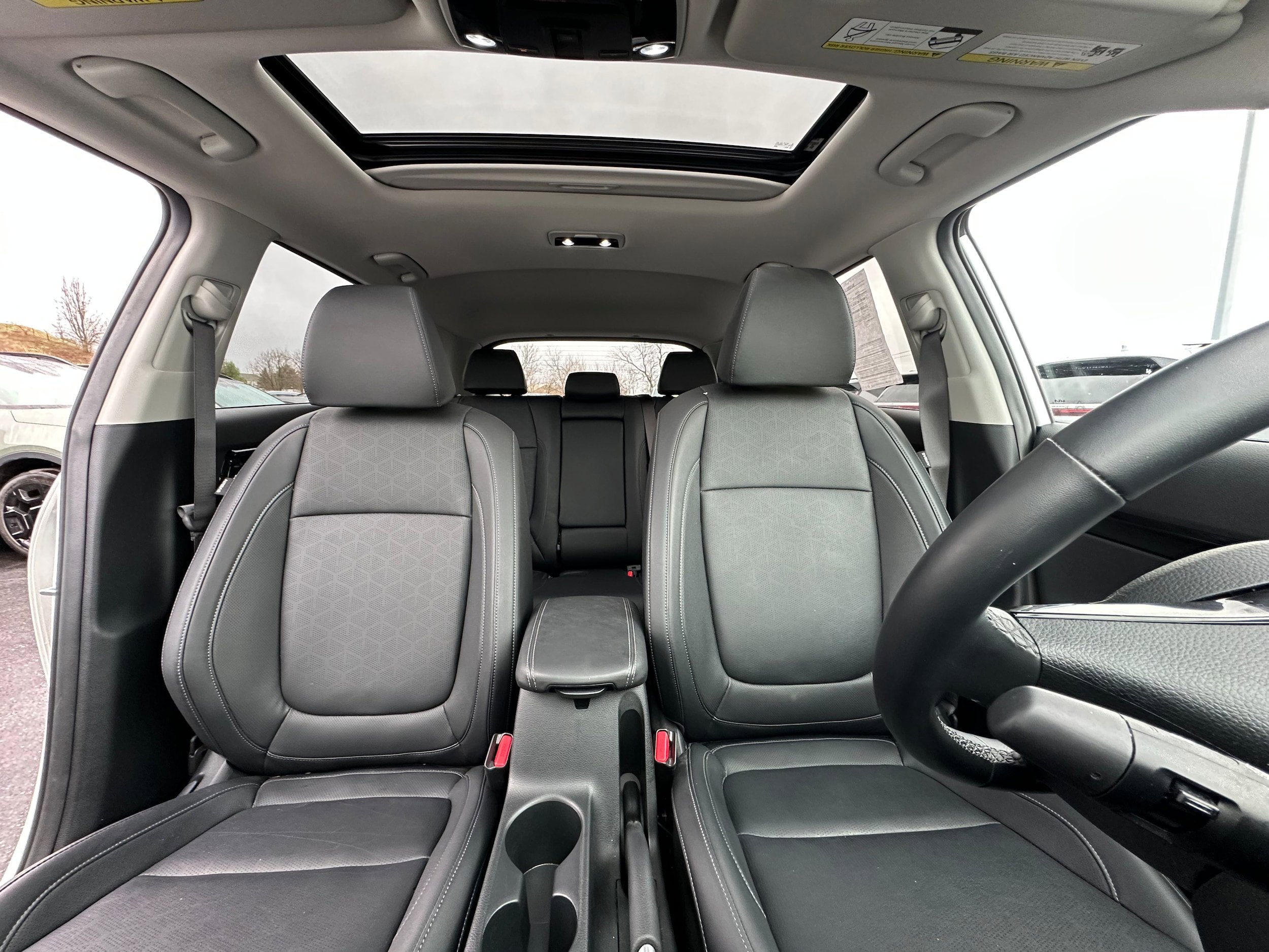 Used 2024 Kia Seltos EX image 21
