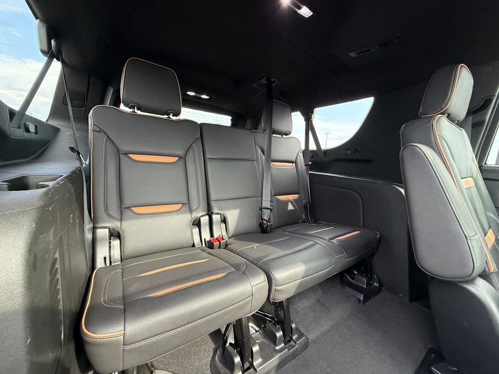 Used 2023 GMC Yukon XL AT4 w/ AT4 Premium Package AWD/4WD image 27