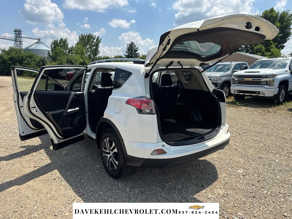 Used 2017 Toyota RAV4 LE w/ All Weather Liner Package AWD/4WD image 13