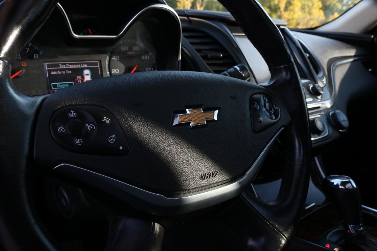 Used 2014 Chevrolet Impala LTZ FWD image 26