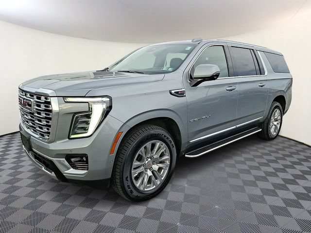 Certified 2025 GMC Yukon XL Denali AWD/4WD image 3