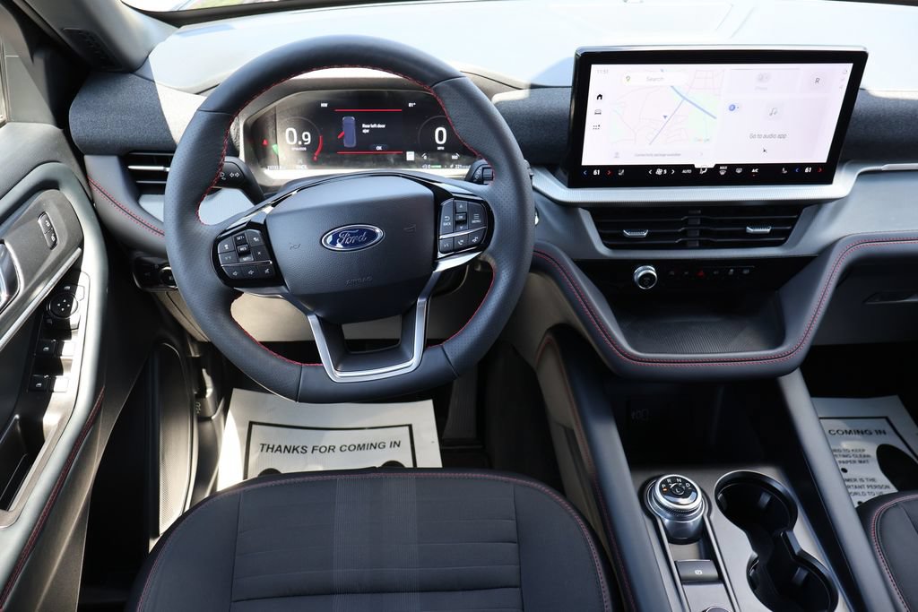Used 2026 Ford Explorer ST-Line w/ ST-Line Street Pack AWD/4WD image 6