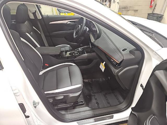 New 2026 Buick Envision Sport Touring image 28