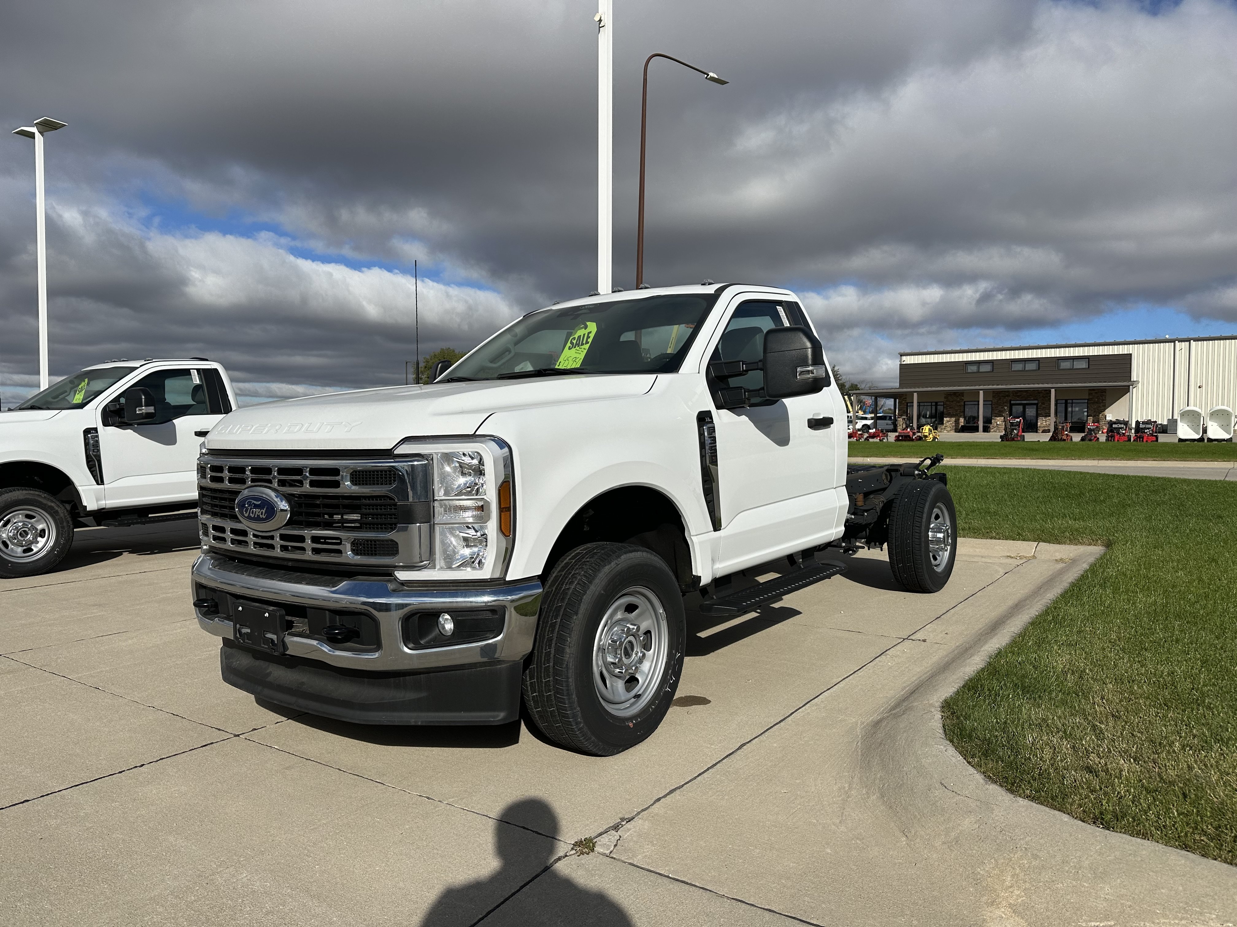 New 2024 Ford F350 XL w/ XL Chrome Package AWD/4WD image 2