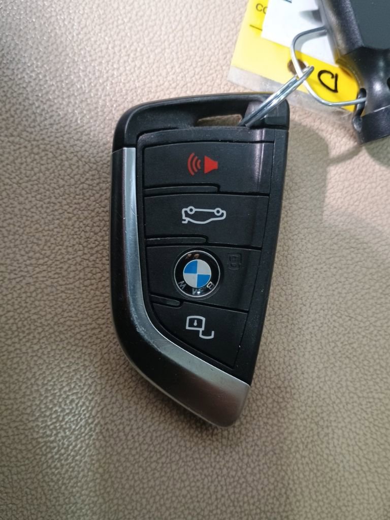 Used 2021 BMW 330i xDrive Sedan w/ Convenience Package AWD/4WD image 27