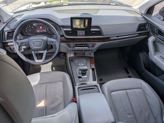 Used 2020 Audi Q5 2.0T Premium AWD/4WD image 25
