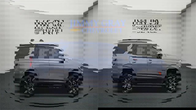 Used 2022 Chevrolet Tahoe Z71 w/ Luxury Package image 2