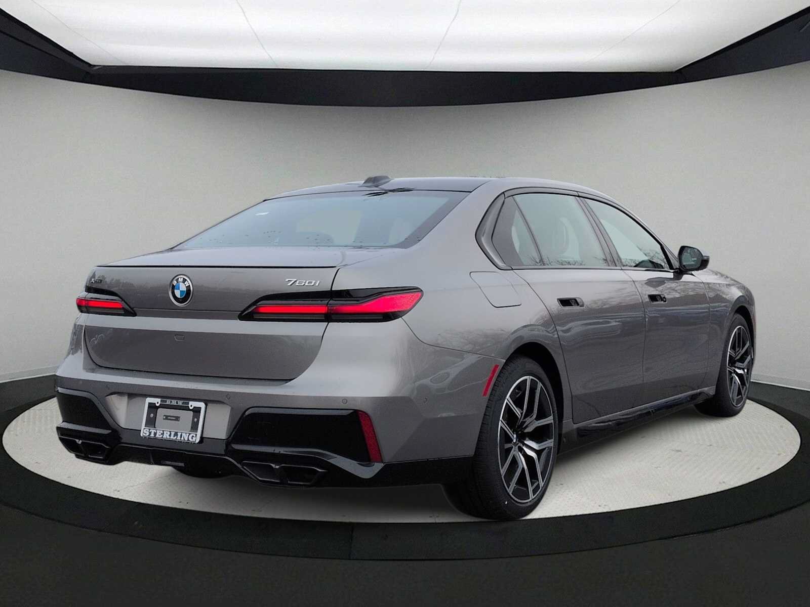 New 2026 BMW 760i xDrive w/ Executive Package AWD/4WD image 8