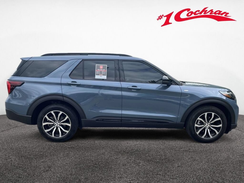 Certified 2026 Ford Explorer ST-Line AWD/4WD image 7