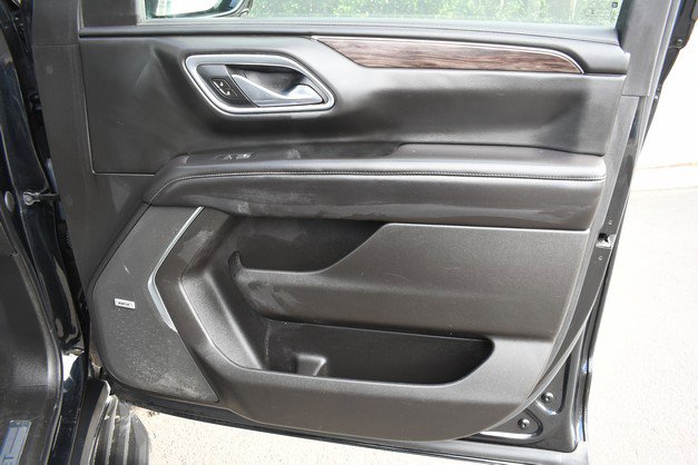 Used 2021 Chevrolet Tahoe LT w/ LT Signature Package image 24